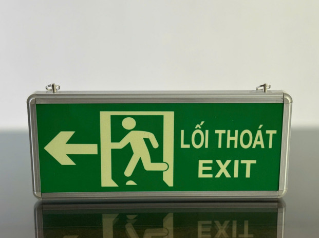 Đèn EXIT thoát hiểm dạ quang tự phát sáng mẫu 3
